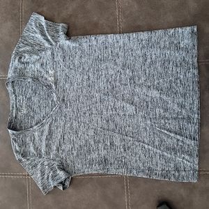 Under Armour TShirt